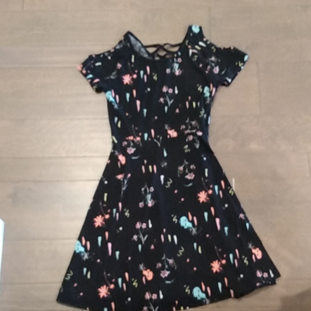 Girls dress